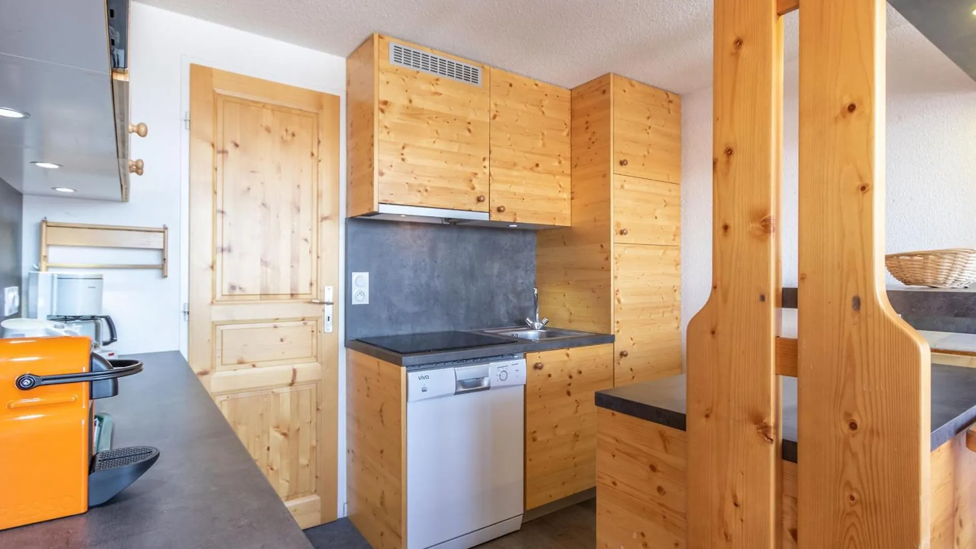 Duplex 4 Pieces, 8 Pers., Skis Aux Pieds, Arc 1800 - Fr-1-411-2 Les Arcs  Apartment